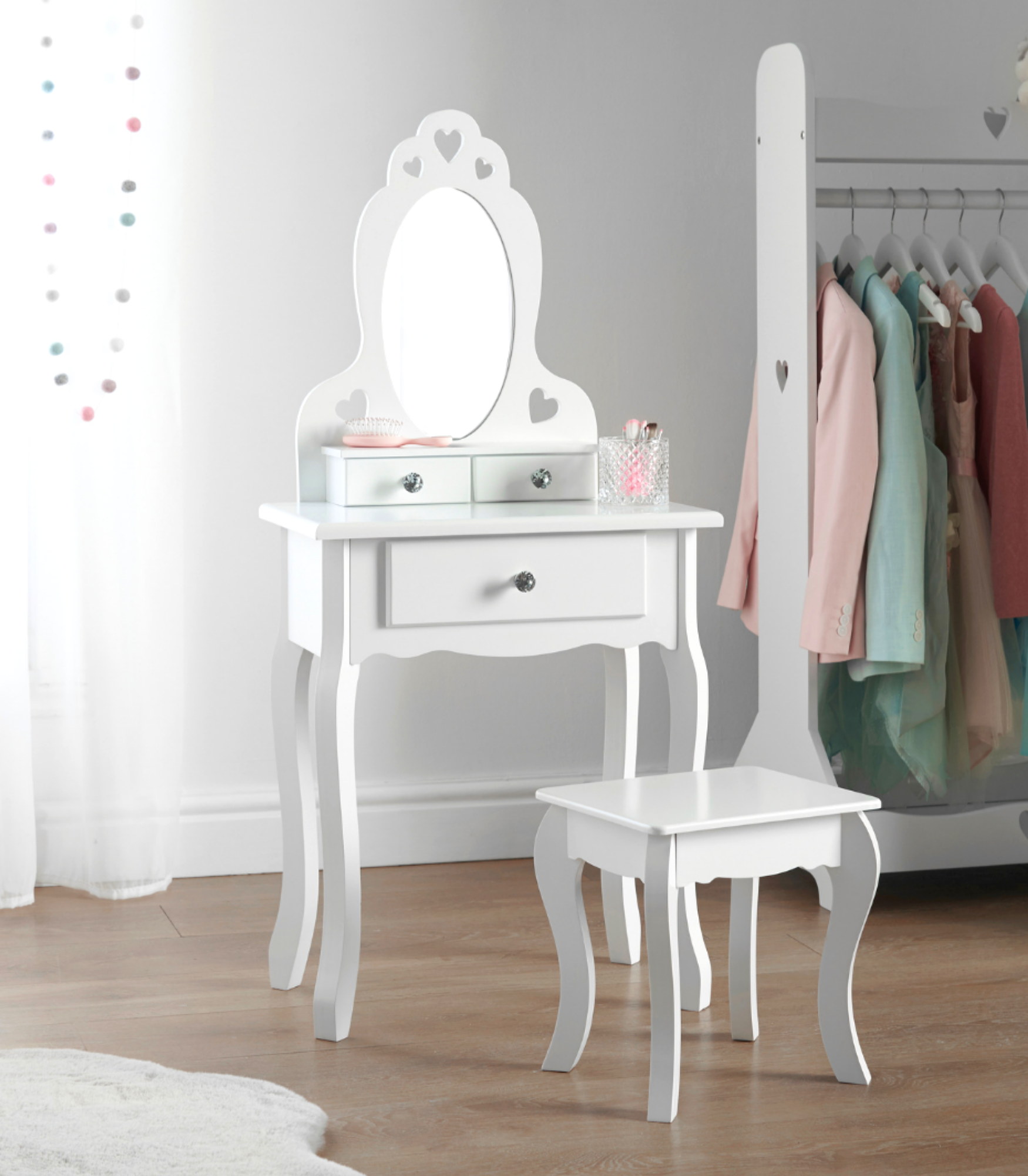 Girls dressing table and stool best sale